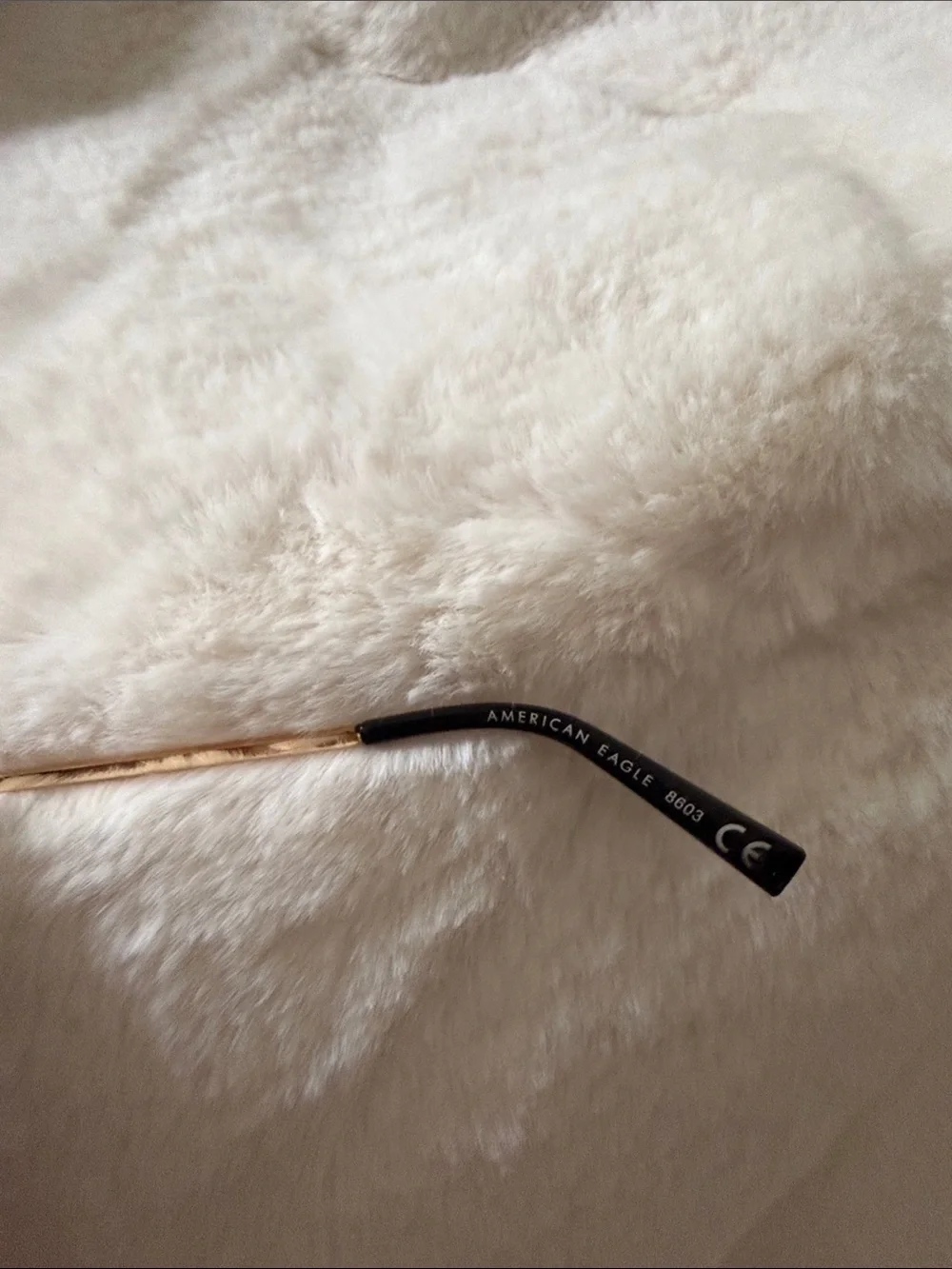 American eagle Black Cat-Eye Sunglasses with Gold Bridge - Women Accessories